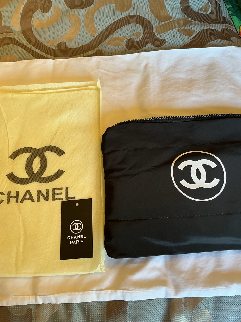 CHANEL Black Interlocking CC Logo Pouch - Picture 7 of 7